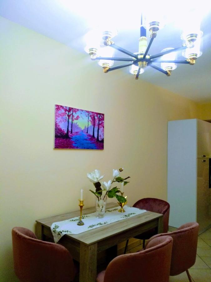 Sarah Appartamento Vlorë Esterno foto