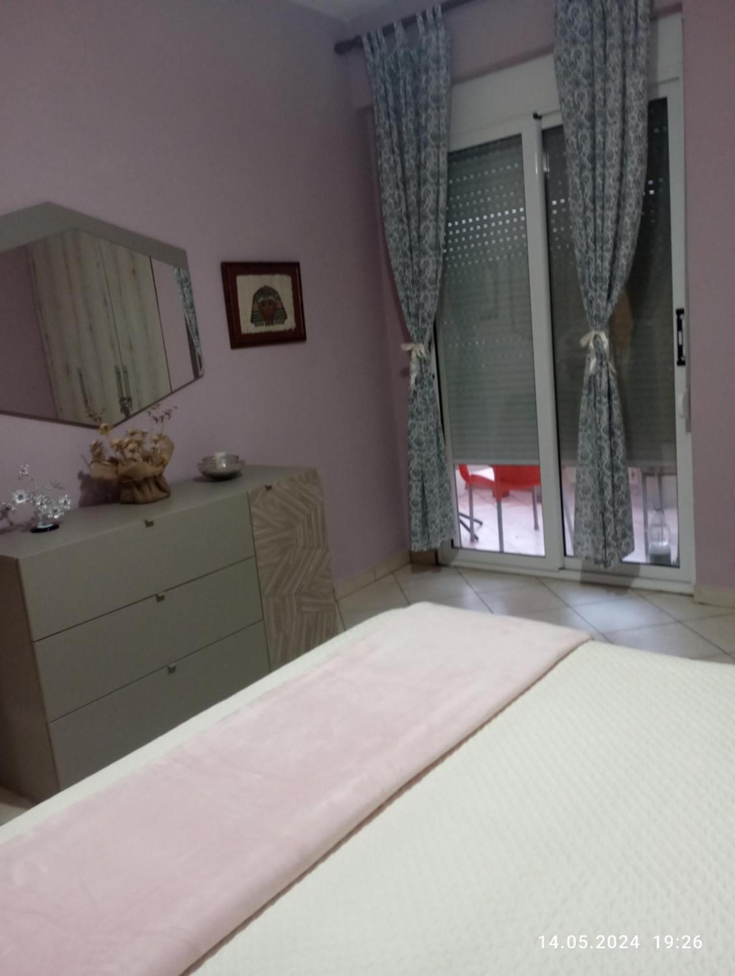 Sarah Appartamento Vlorë Esterno foto